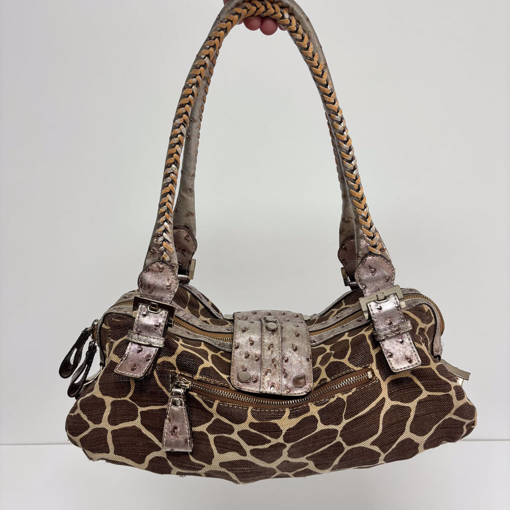 GUESS GIRAFFE BAGUETTE BAG