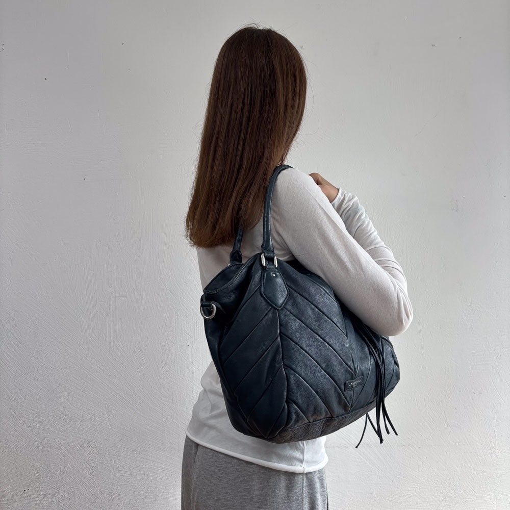 LIEBESKIND MARINE FRINGE BAG