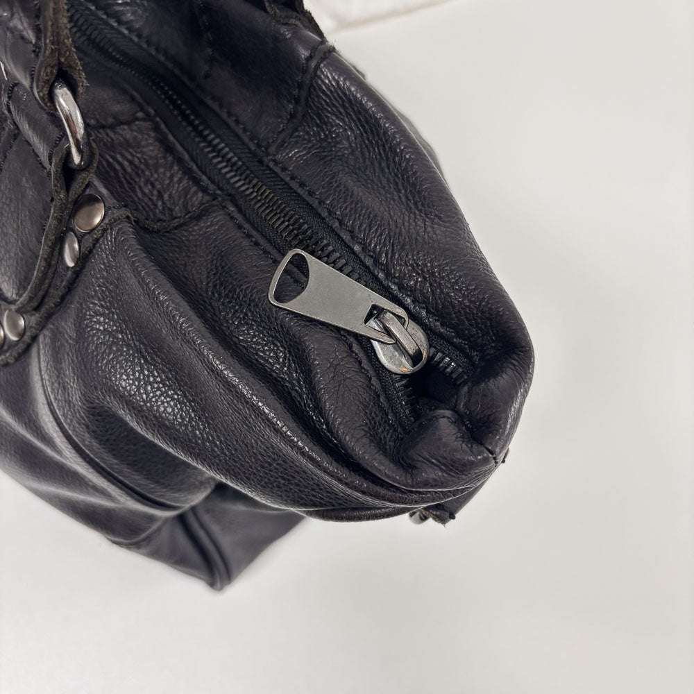 LIEBESKIND STUDS ESTHER BLACK