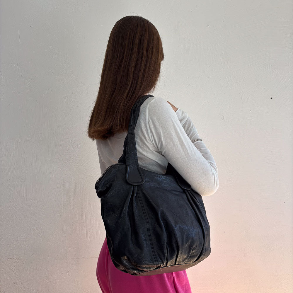 LIEBESKIND LUCY HOBO BLACK