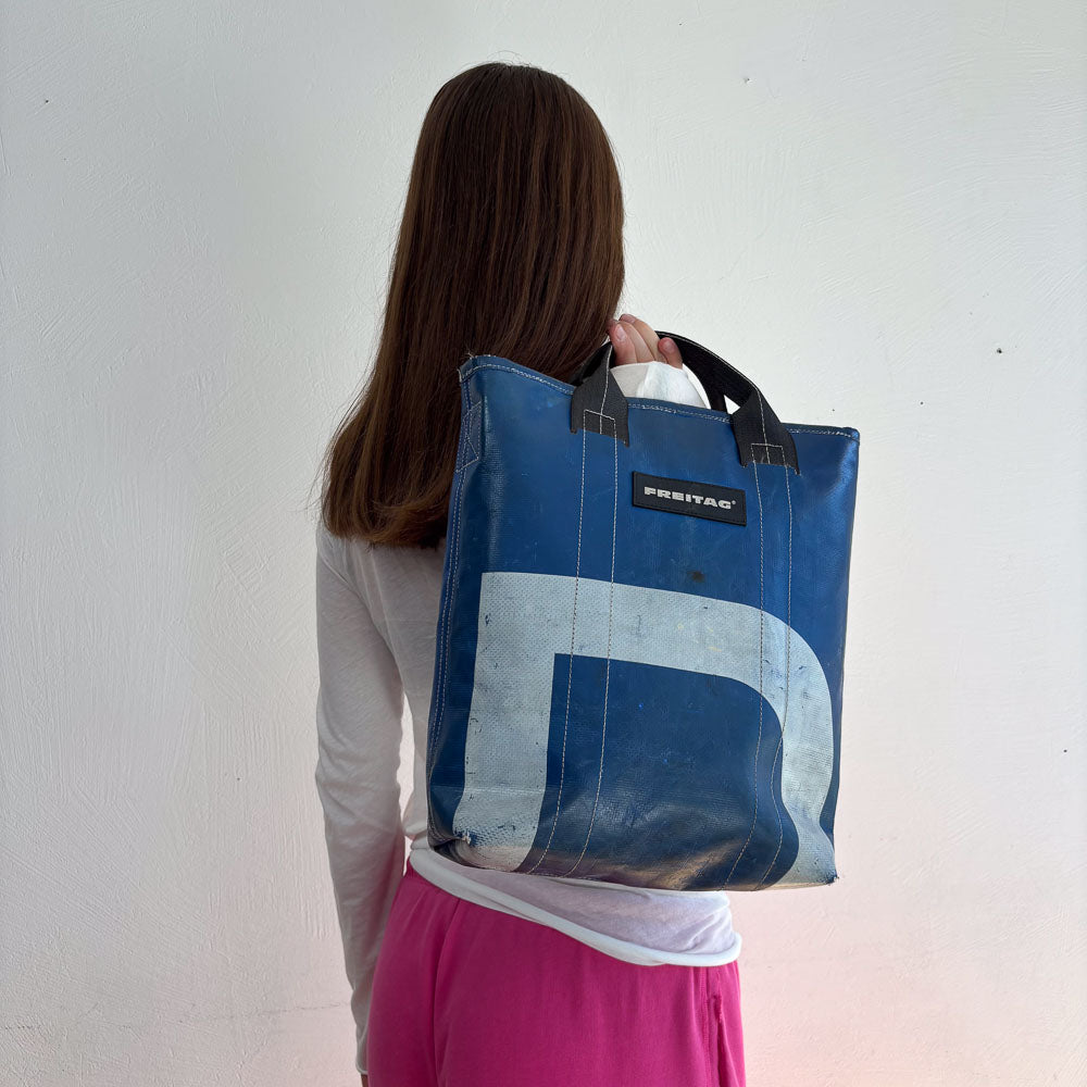 FREITAG LELAND SHOPPER