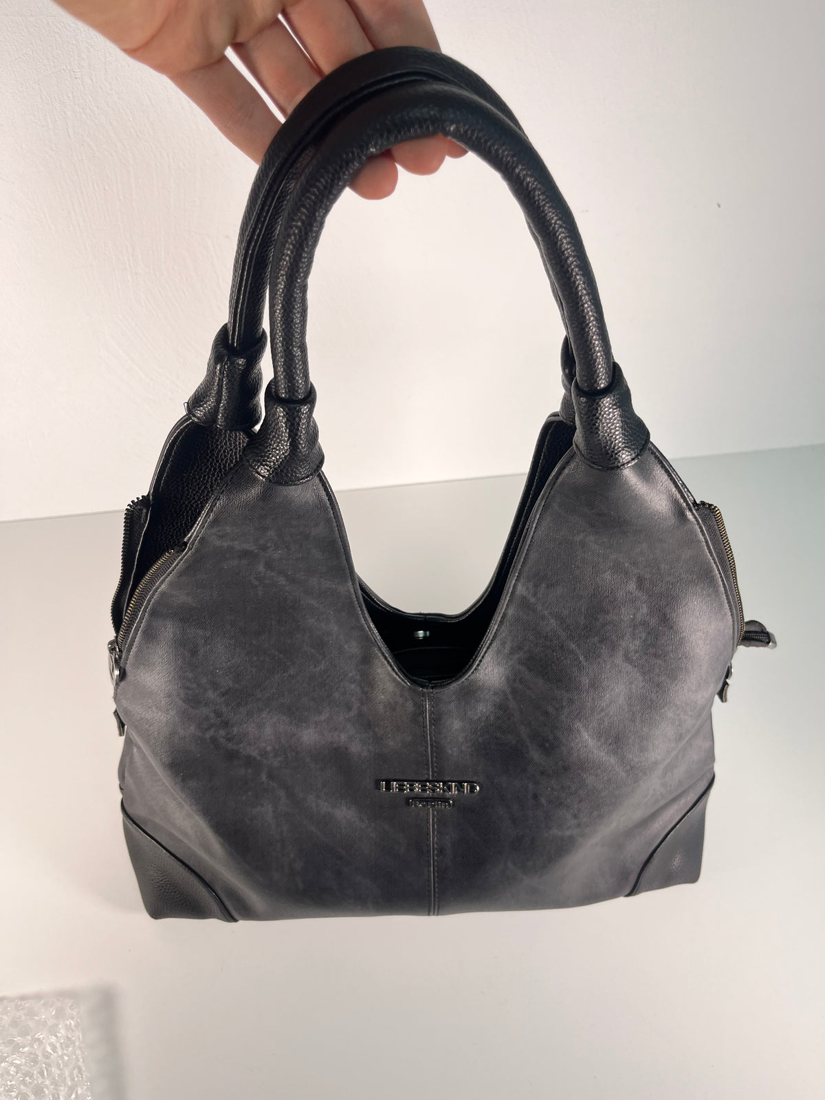 LIEBESKIND HOBO BAG