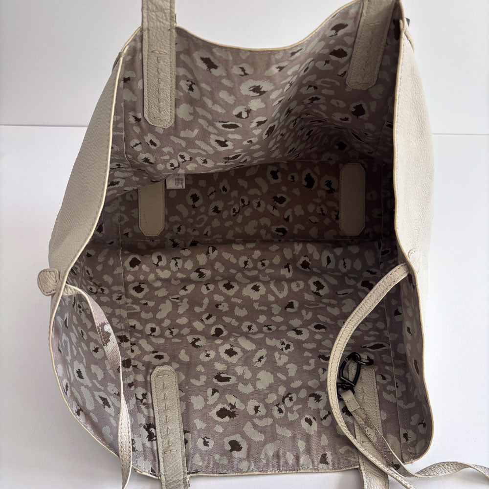 LIEBESKIND STUDS SHOPPER WHITE