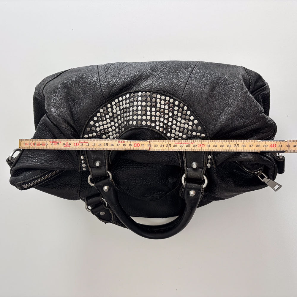 LIEBESKIND STUDS ESTHER BLACK