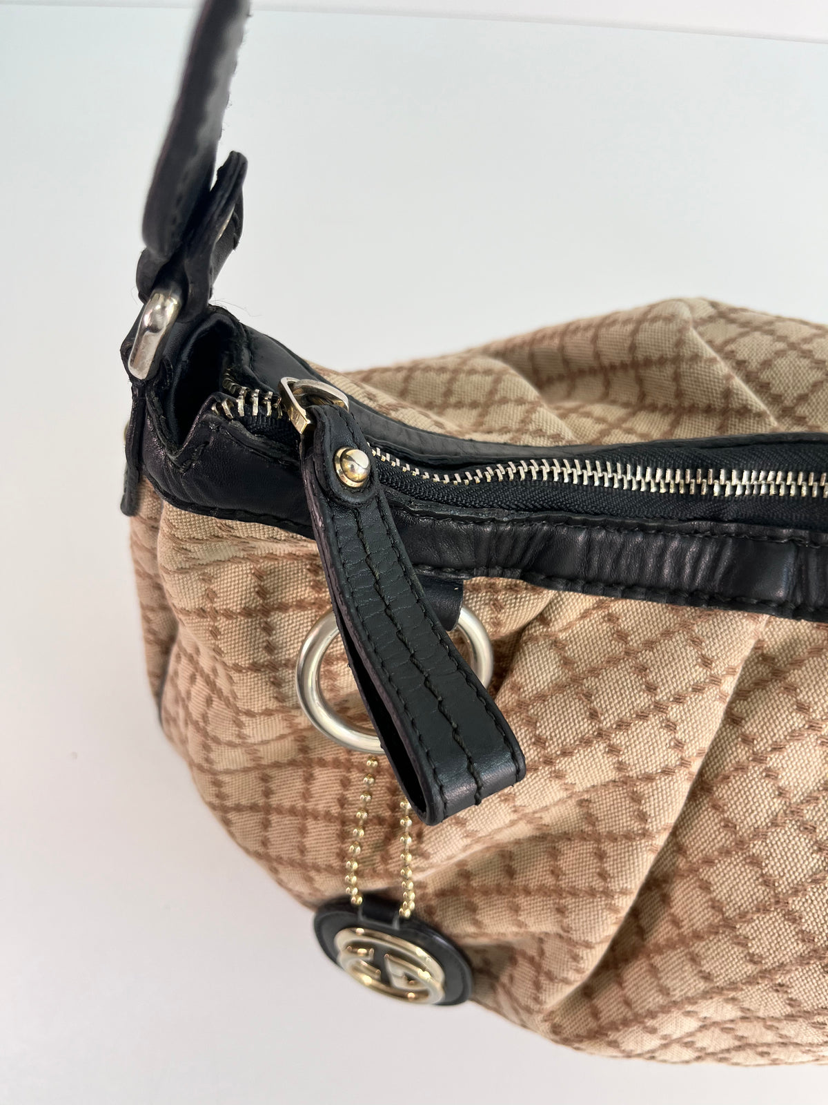 GUCCI SUKEY HOBO BAG