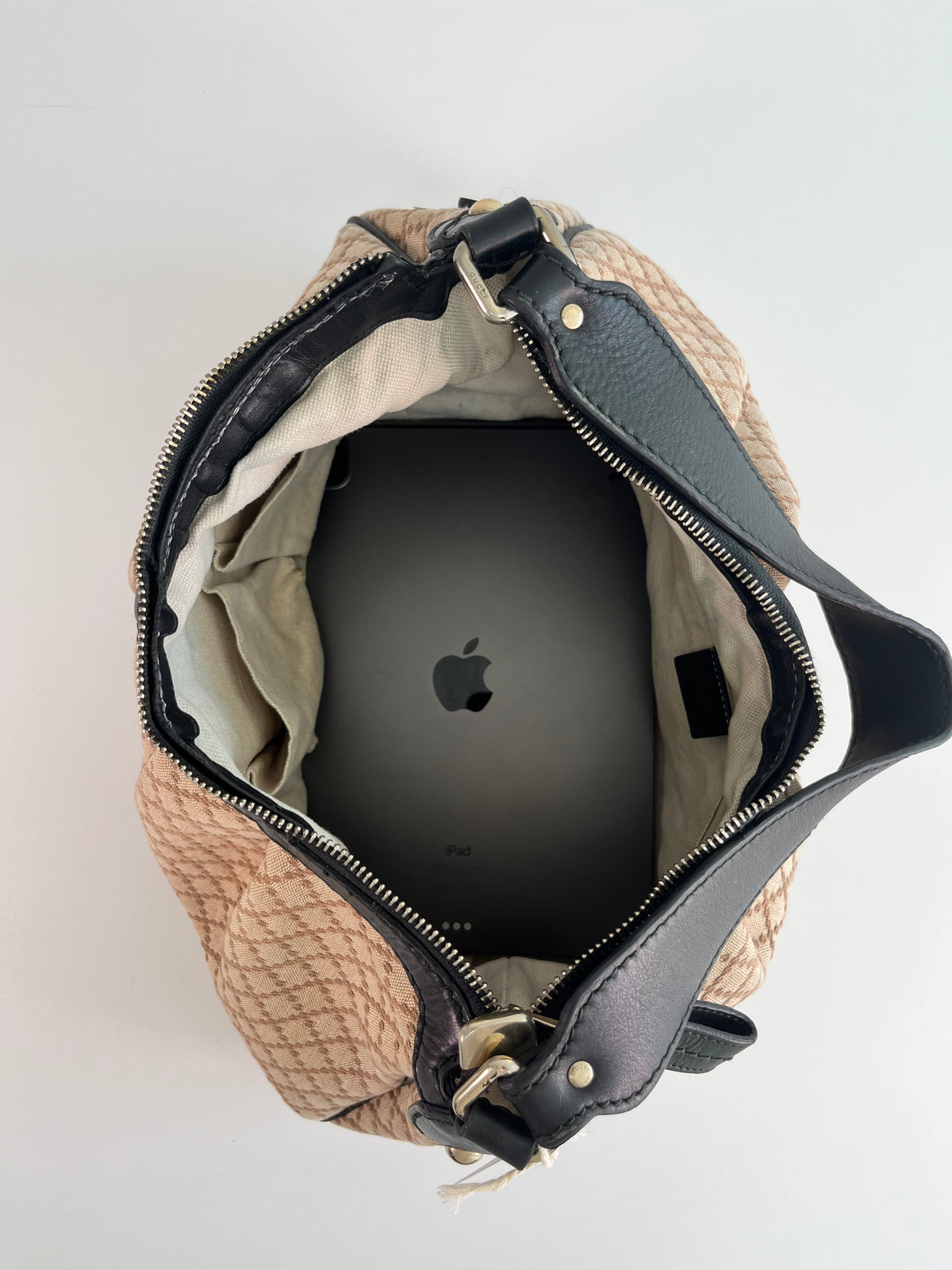 GUCCI SUKEY HOBO BAG