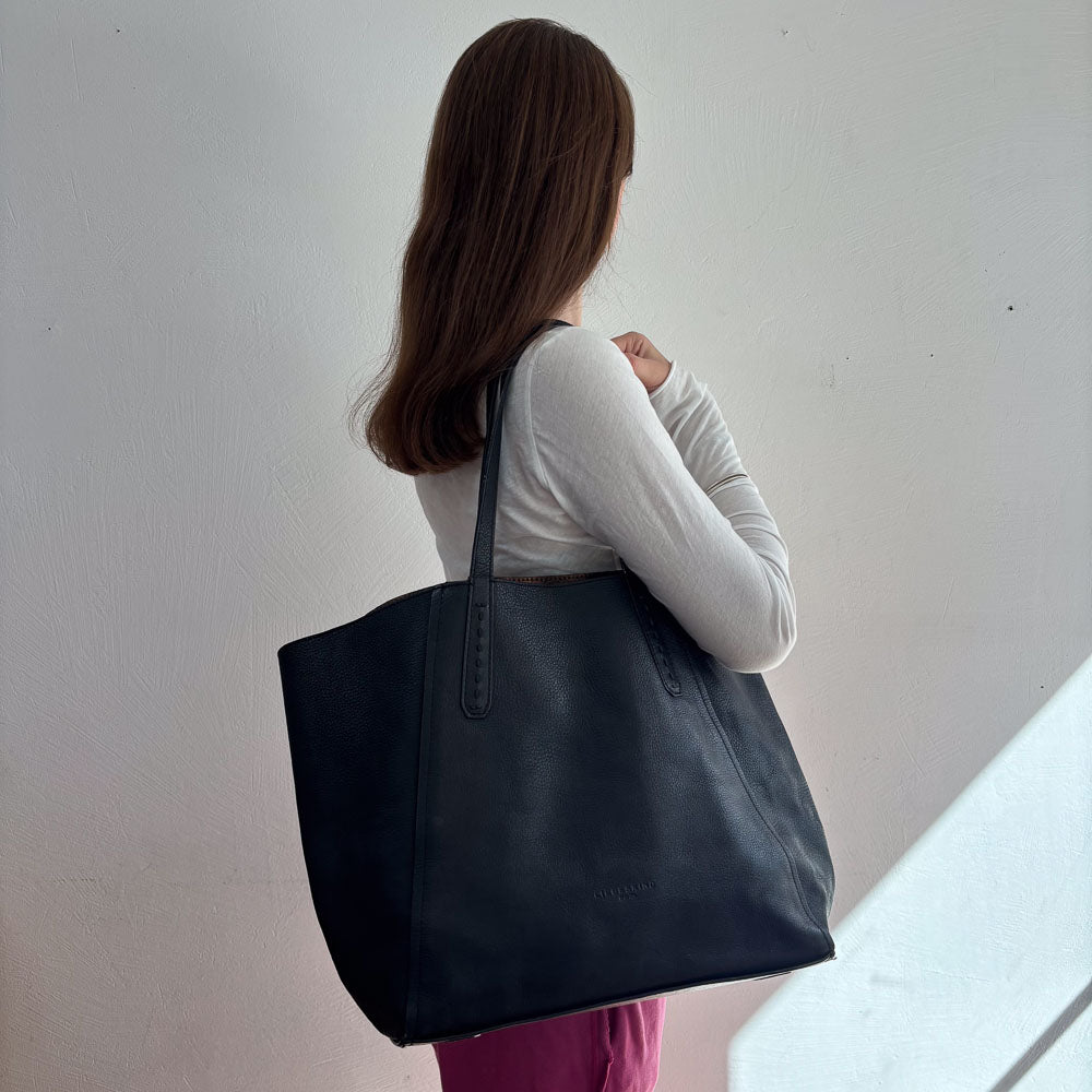 LIEBESKIND STUDS SHOPPER BLACK