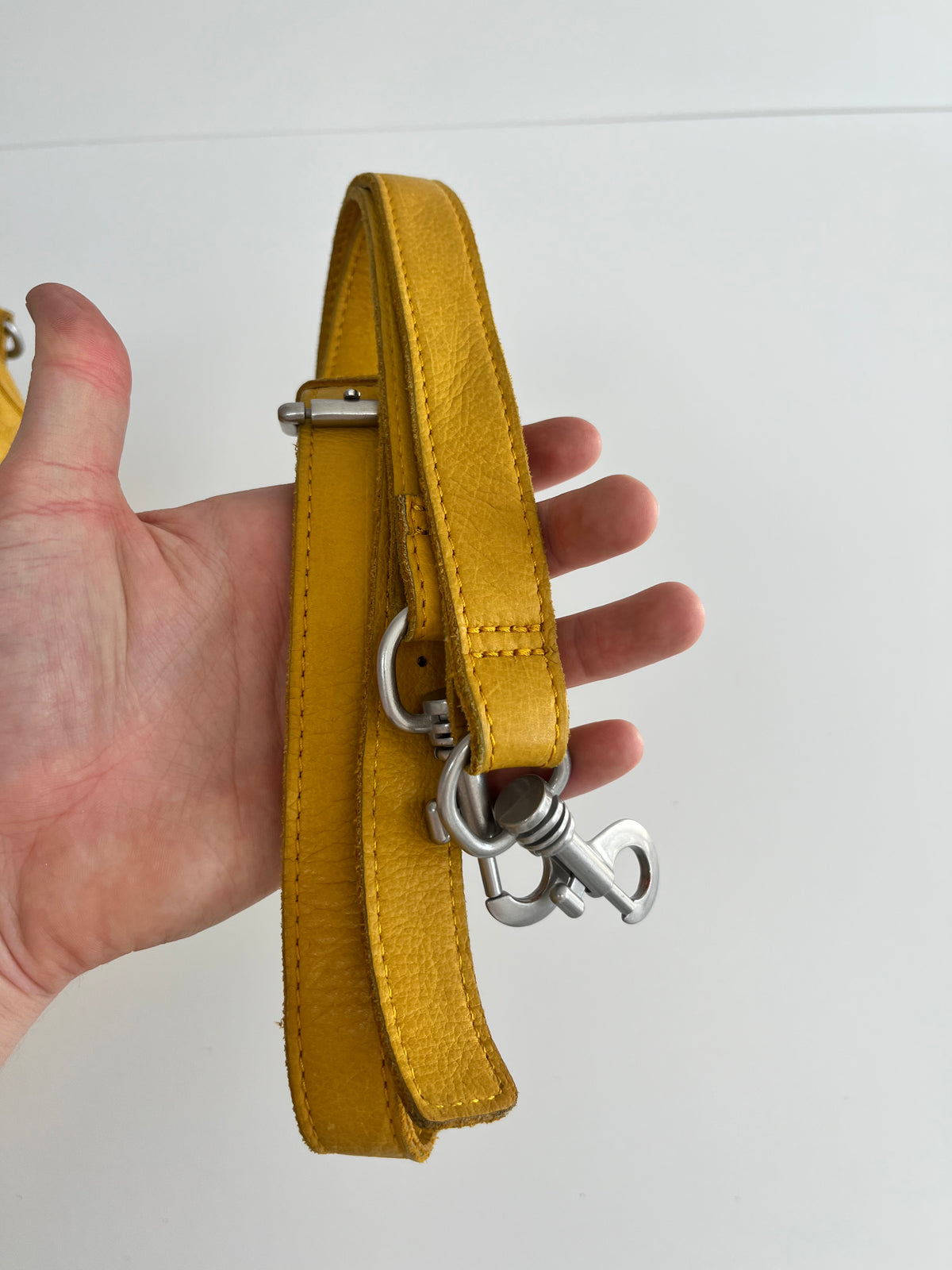 LIEBESKIND YELLOW LEATHER SHOPPER