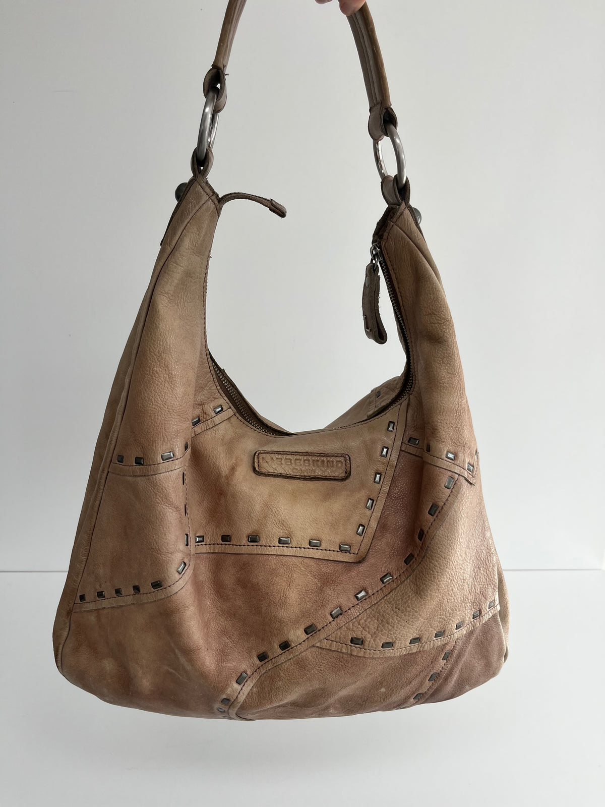 LIEBESKIND METAL PATTERN BAG