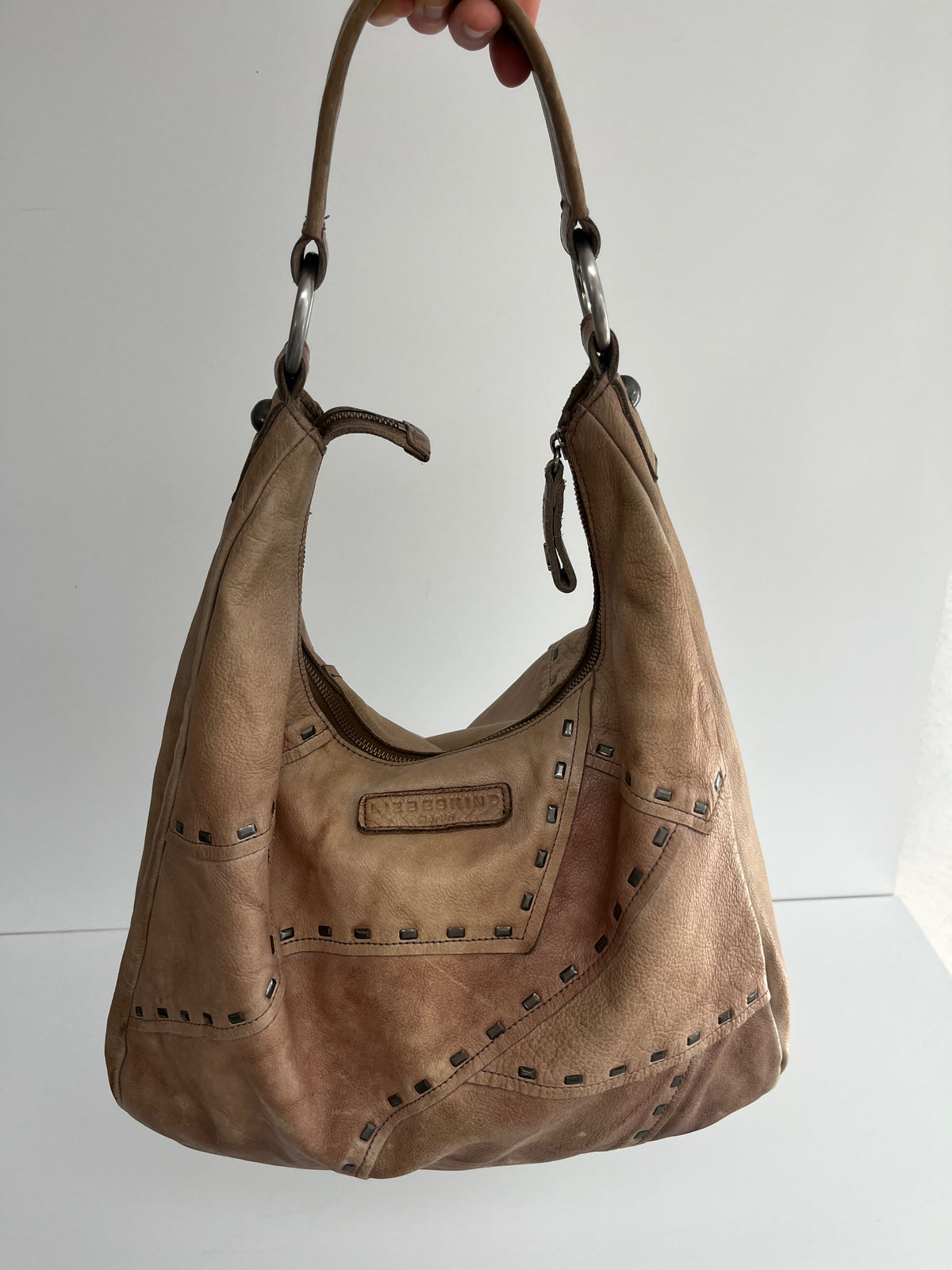 LIEBESKIND METAL PATTERN BAG