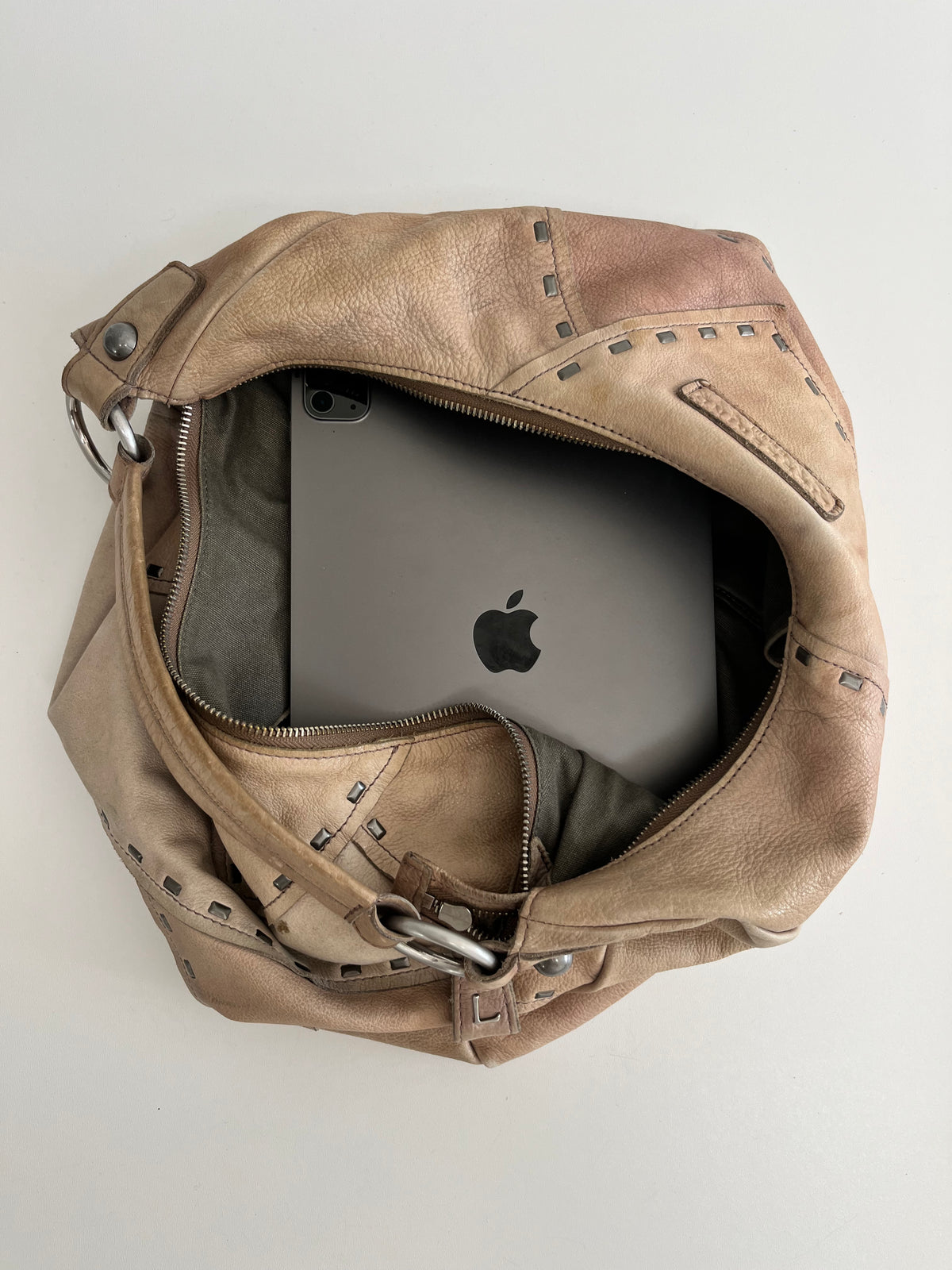 LIEBESKIND METAL PATTERN BAG