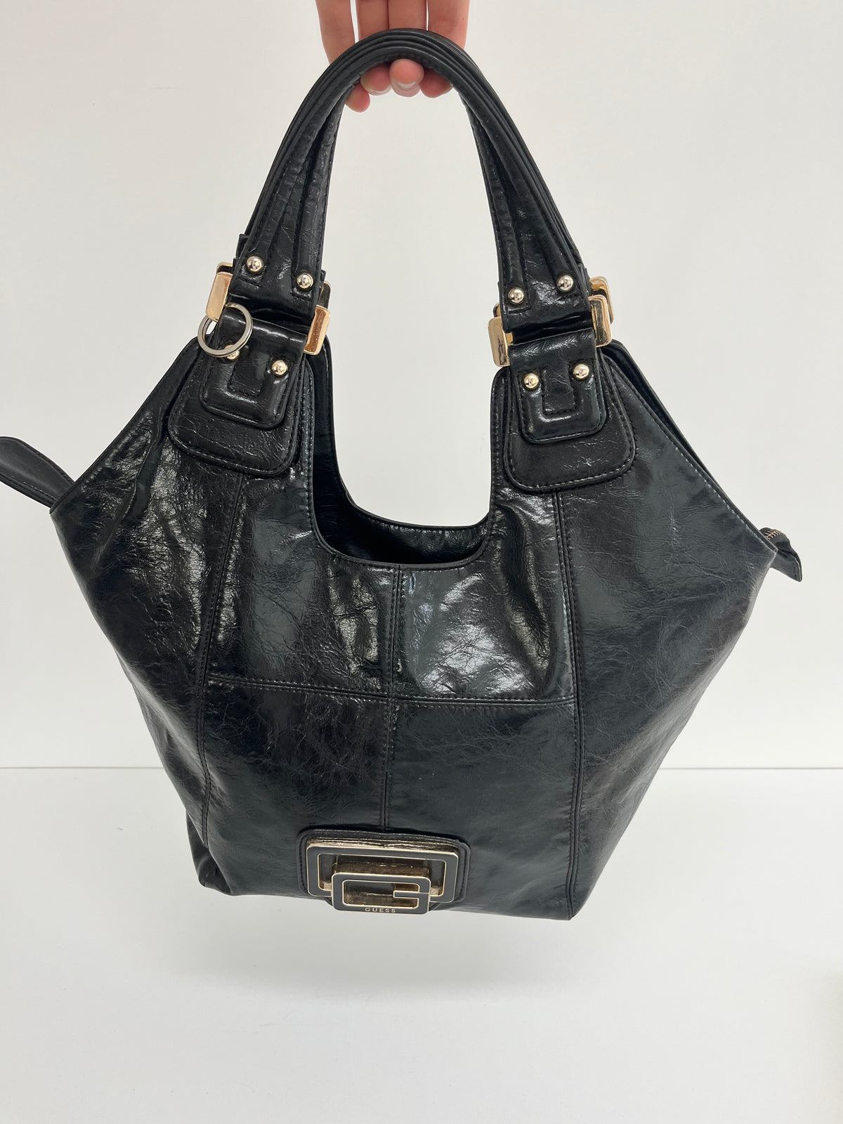 GUESS BLACK SHOPPER