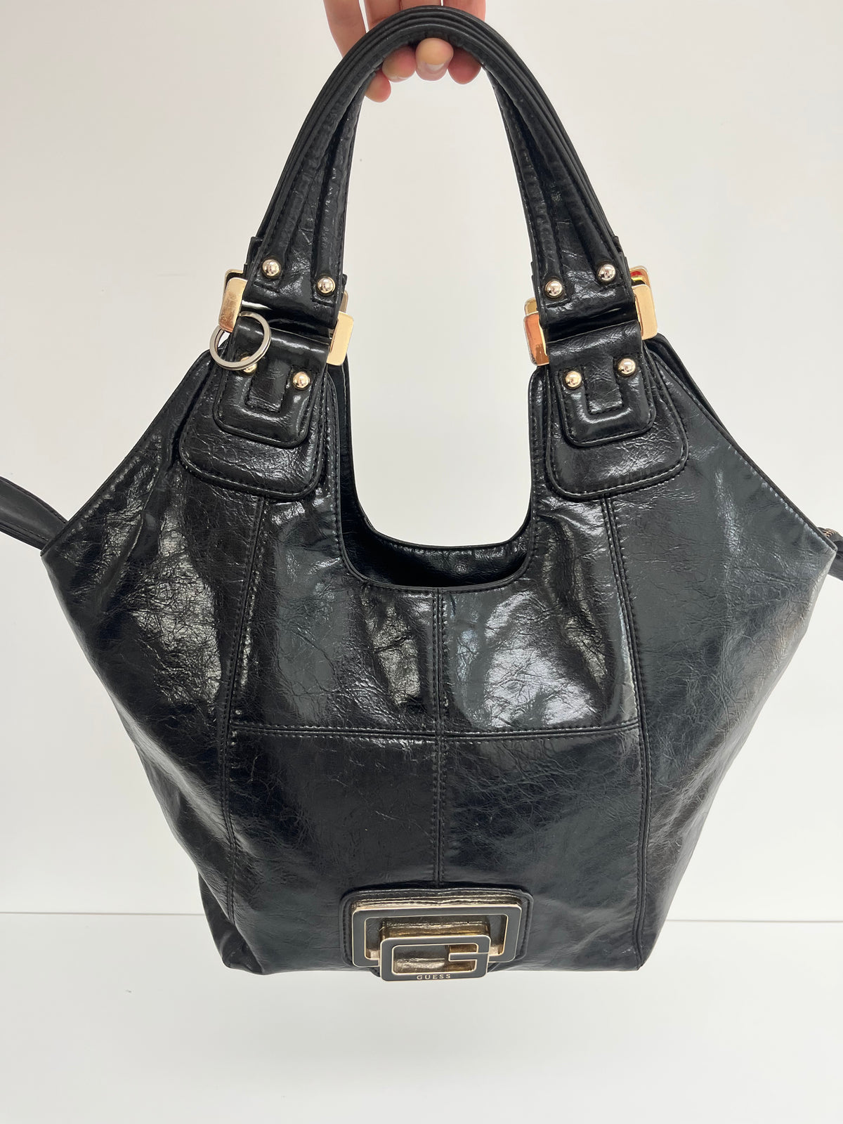 GUESS BLACK SHOPPER