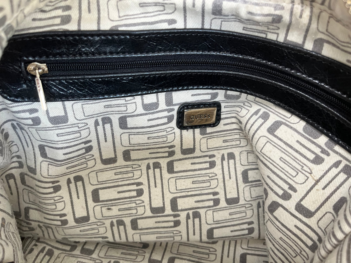 GUESS BLACK SHOPPER