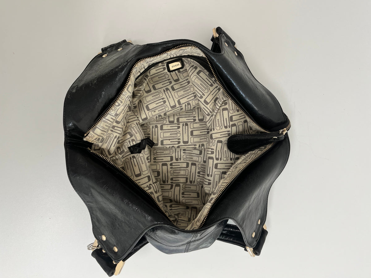 GUESS BLACK SHOPPER