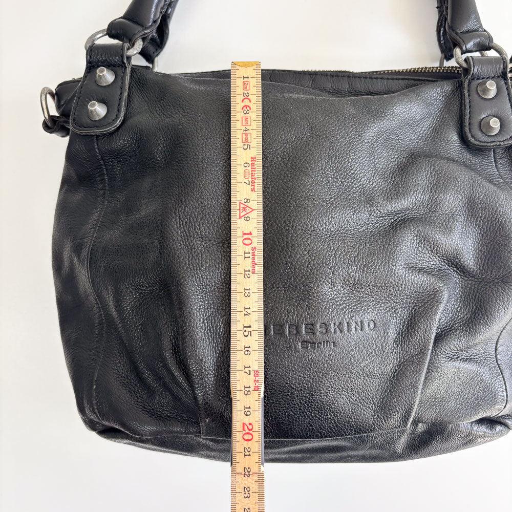 LIEBESKIND BLACK HOBO