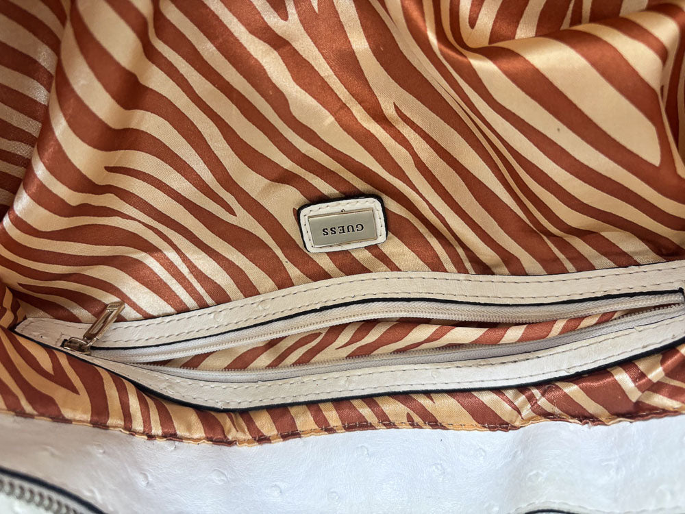 GUESS WHITE MONOGRAM
