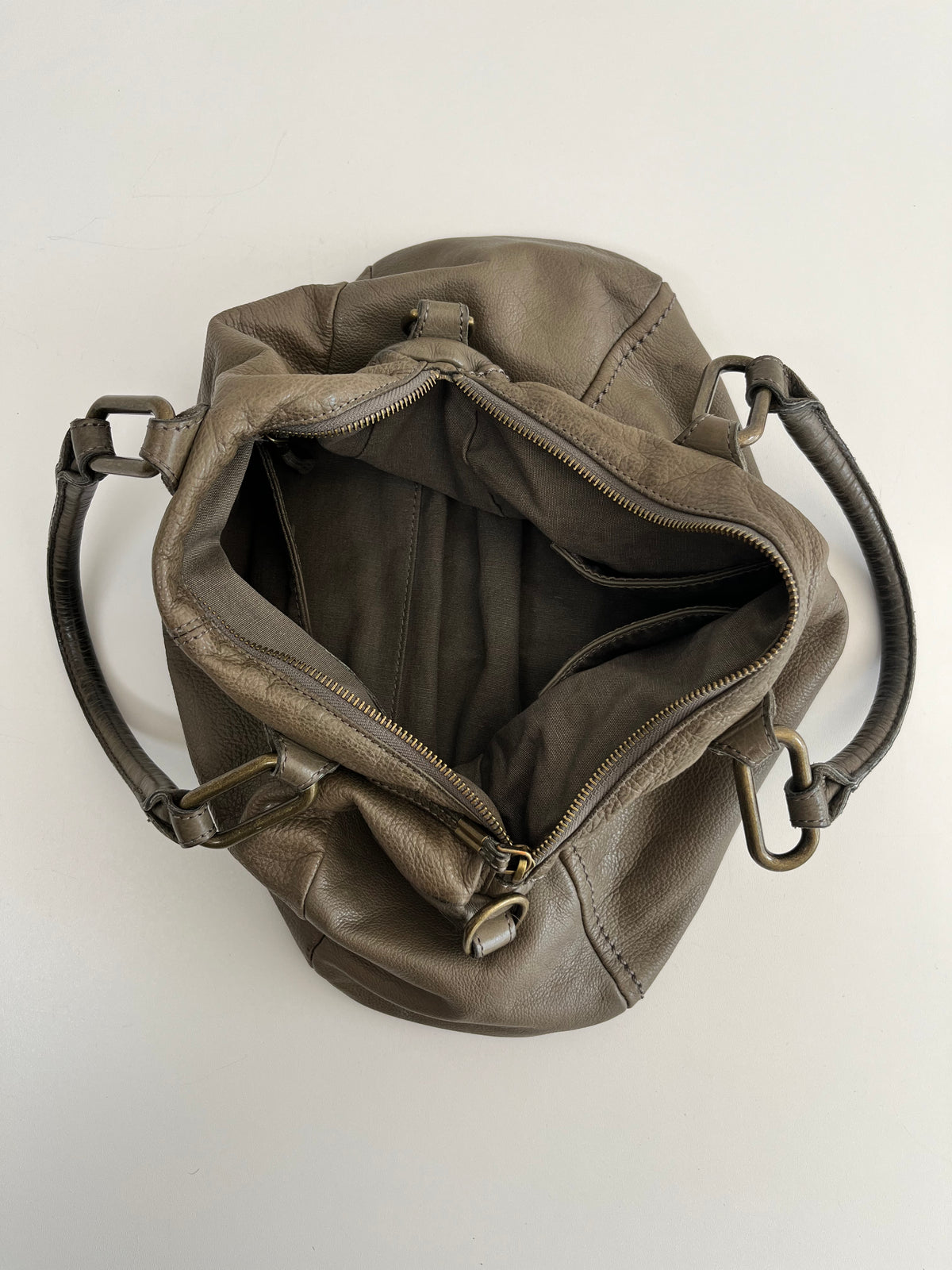 LIEBESKIND LEATHER BAG