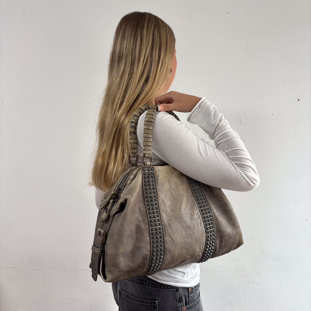 LIEBESKIND STUDS SHOPPER STONE