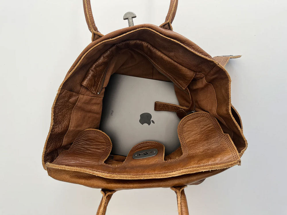 LIEBESKIND LEATHER BAG MIA