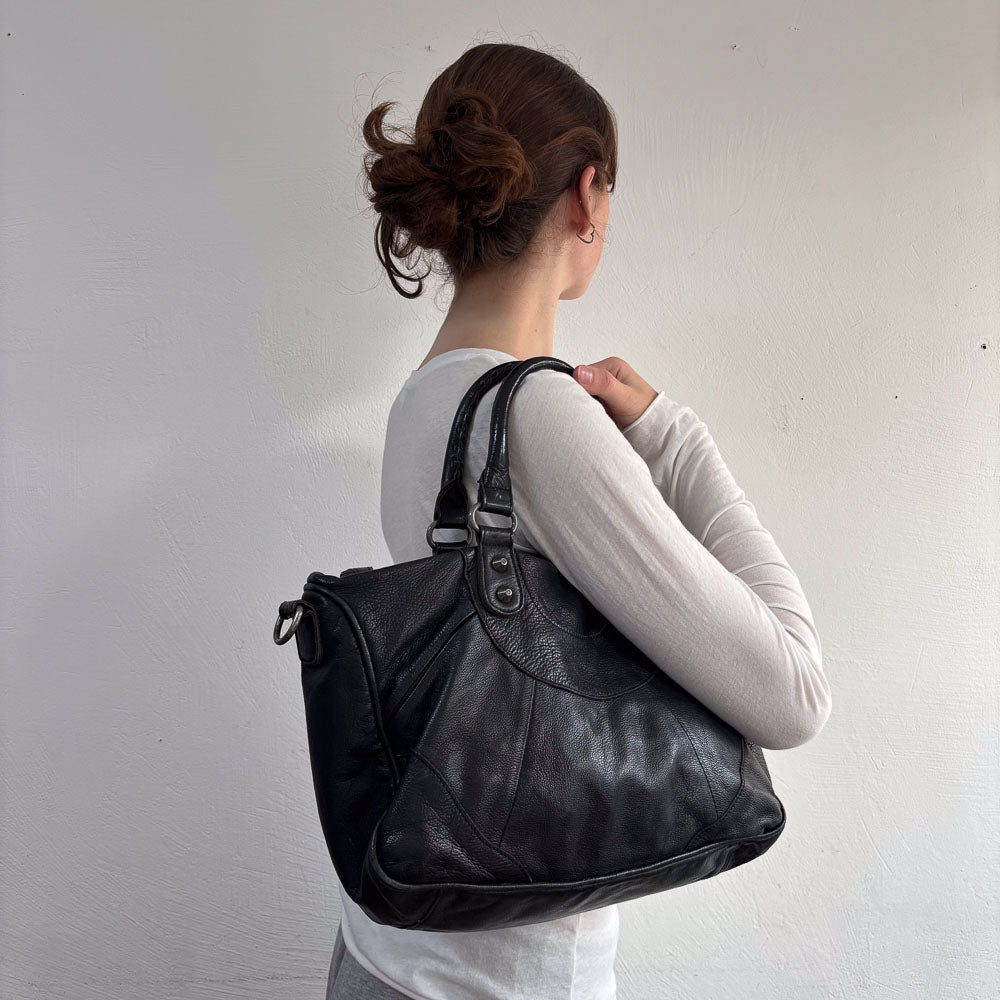 LIEBESKIND ESTHER HOBO BLACK