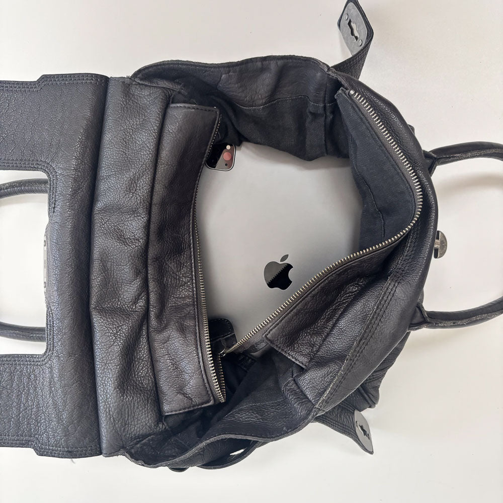 LIEBESKIND LEATHER MIA FIRKIN